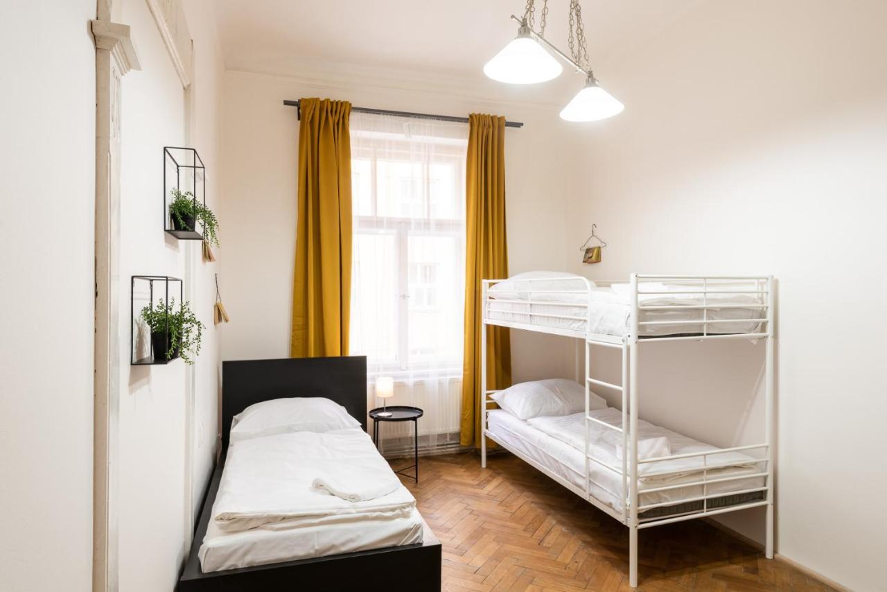 Gorazdova Apartments Прага Экстерьер фото
