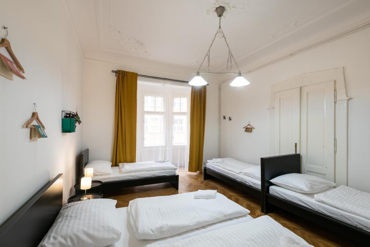 Gorazdova Apartments Прага Экстерьер фото